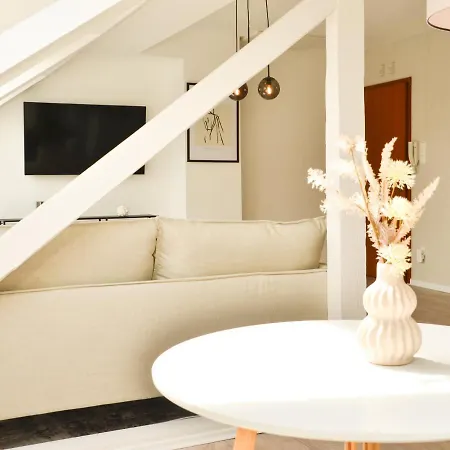 Milpau Bottrop: Modern Central Premium With Netflix